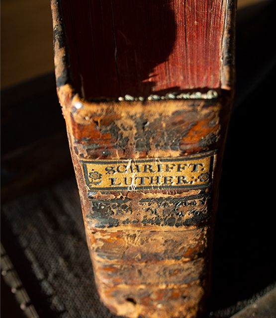 Reparatur antiquarischer Bücher